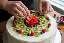 Load image into Gallery viewer, Solingen 5-Piece Fruit Carving & Peeling Set - 2 Peelers + 3 Knives for Cake Decorating